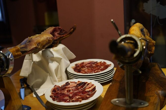 Málaga Evening Tapas Crawl Tour by Food Lover Tour - What you are likely to eat and drink