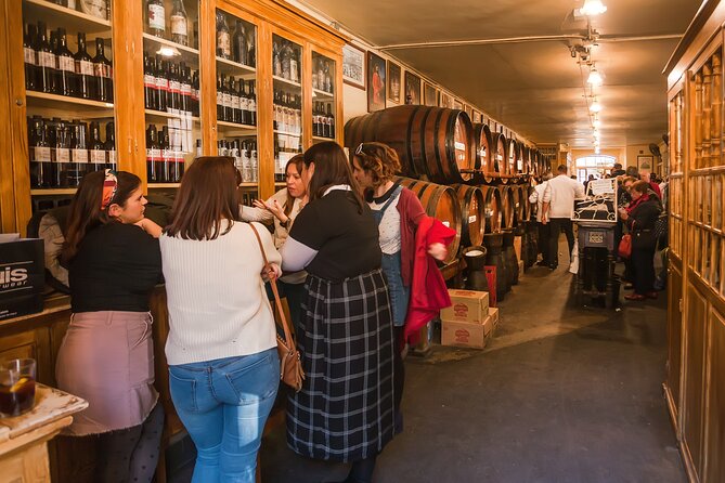 Malaga Food Tour: Tapas, Drinks and Delights with a Local - The guides make the biggest difference