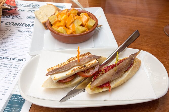 Malaga Market Food Tour: Tapas, Drinks, and Local Flavors - Quick take: Málaga on a plate