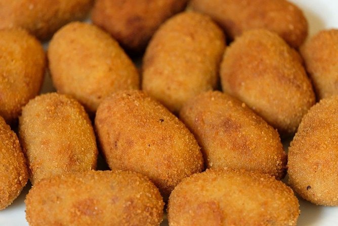 Malaga Market Food Tour: Tapas, Drinks, and Local Flavors - When to book and how to plan the day