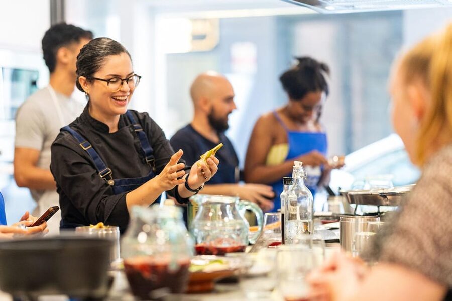 Málaga: Spanish Cooking Workshop with Paella and Sangria - Who will enjoy this class most?