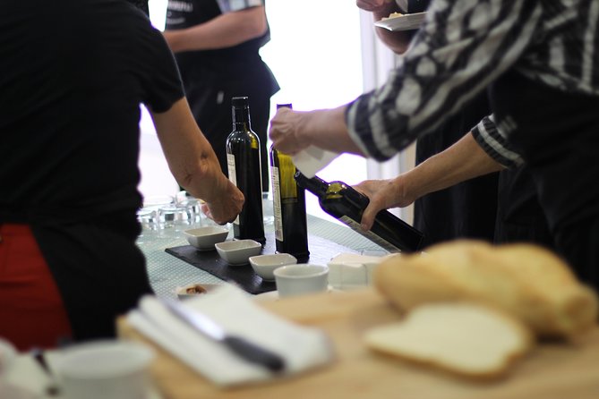 Malaga Tapas Cooking Class - Why this works for families and couples