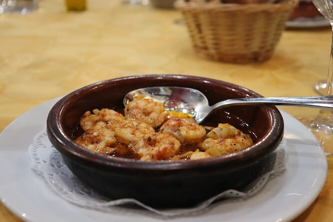 Malaga: The Ultimate Flamenco & Tapas Tour - Who should book this experience