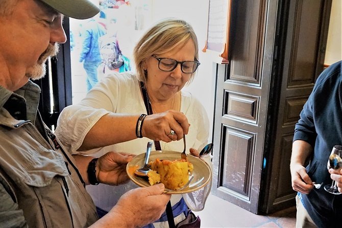 Malaga Traditional Wine & Tapas Tour - How much food and drink do you actually get?