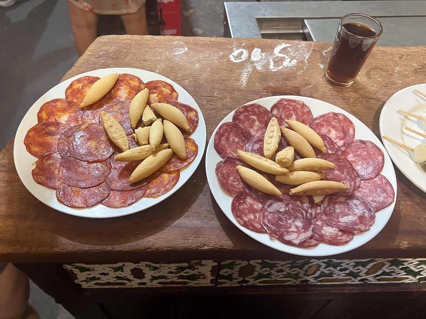 Malaga: Wine and Tapas Tour with Tastings and Drinks - The rooftop finish adds a useful final view