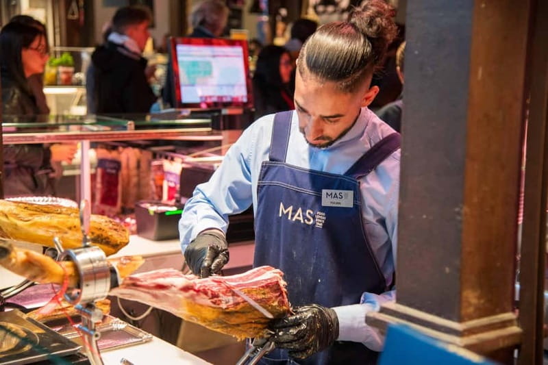 Marbella: Guided Market Tour with Tapas and Wine Pairings - Walking back through Old Town