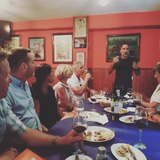 Marbella: Hidden Taverns, Tapas & Wine in the Old Town - Starting at Plaza de los Naranjos