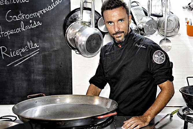 Master the Art of Paella in an Authentic Valencian Kitchen - The chefs make the difference