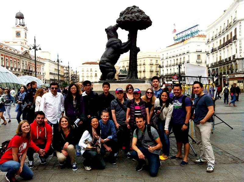 Mysteries & Tapas Tour in Madrid + Pub Crawl - How much value does the $88 price offer?
