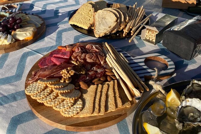 Olhão: Private Boat Tour, at Sunset with Oysters/Tapas and Drinks - Armona Island and the changing scenery