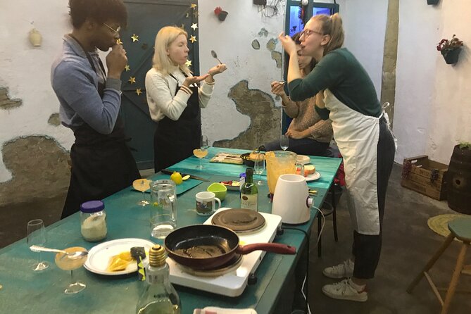 Paella and Salmorejo 2-Hour Cooking Class in Córdoba - The hosts: Bárbara and Adrian