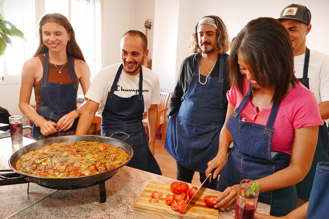 Paella & market in small group with Valencia’s Champion 2025 - Cooking the original Valencian paella