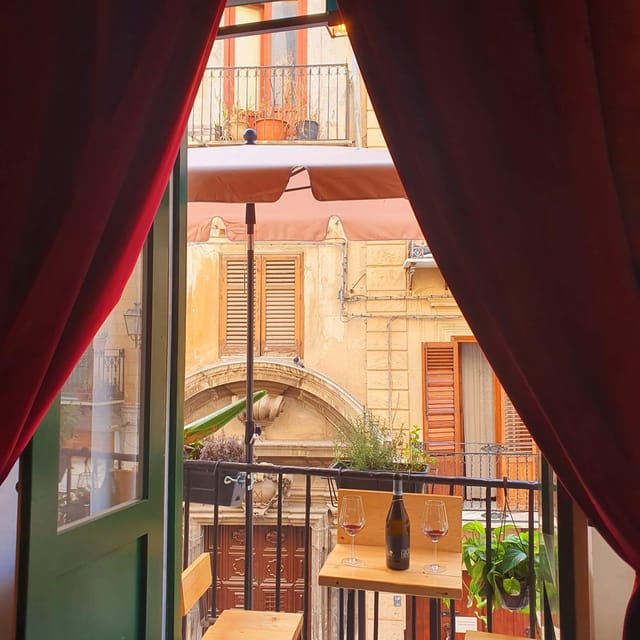 Palermo: Wine Tasting with Sicilian Tapas - A small wine bar on the road to Ballarò