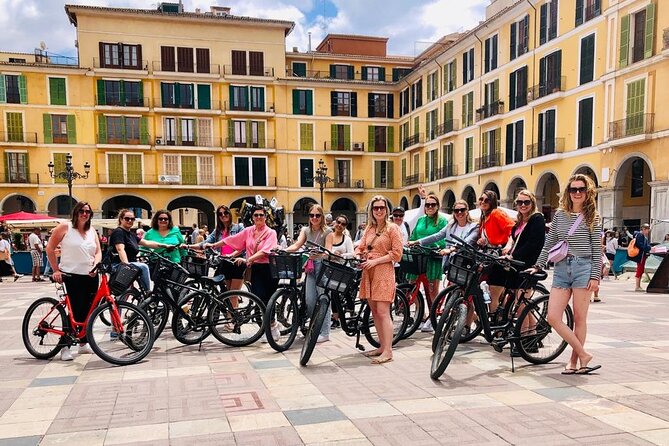 Palma de Mallorca Bike Tour with tapas - Passeig des Born and the city between old and new