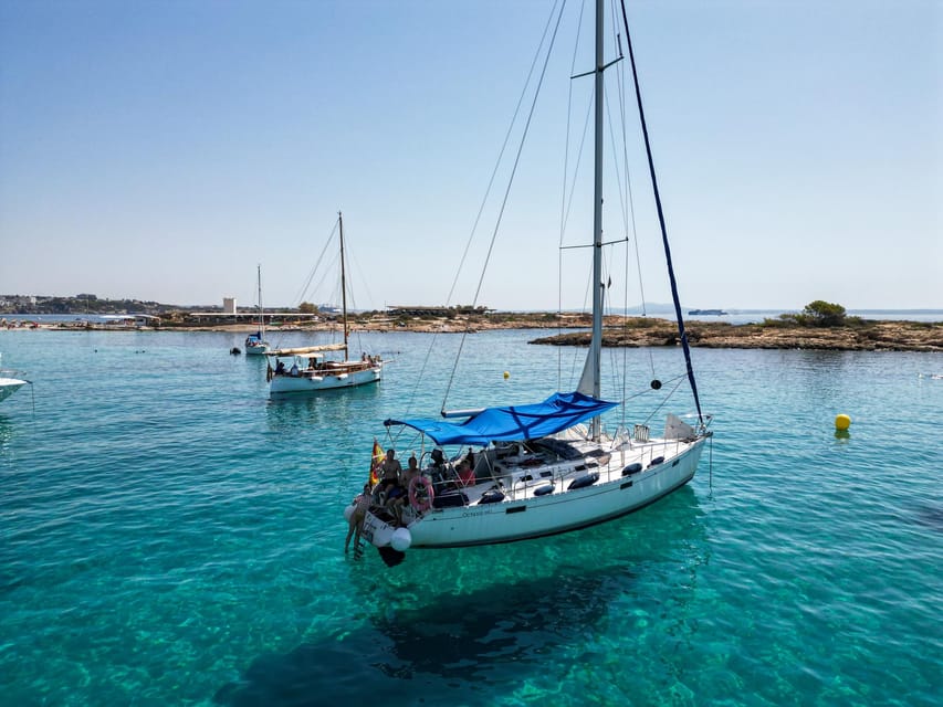 Palma de Mallorca: Sailing Boat Trip with Skipper & Tapas - A private sail rather than a party boat