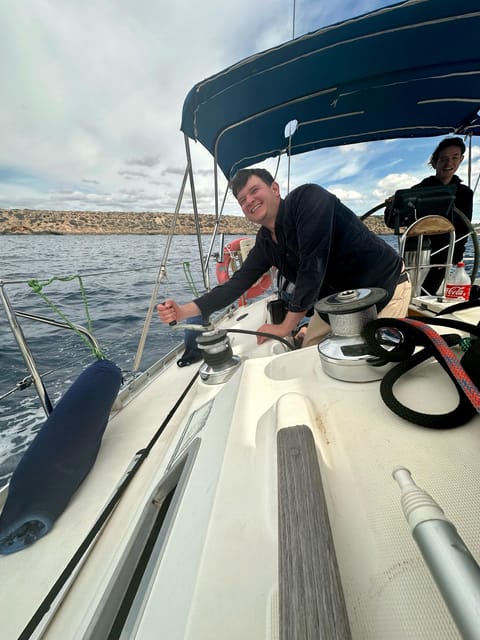 Palma de Mallorca: Sailing Boat Trip with Skipper & Tapas - Tapas, lunch, and drinks on deck