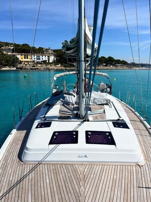 Palma de Mallorca: Sailing Tour with Drinks and Tapas - Who will enjoy this most