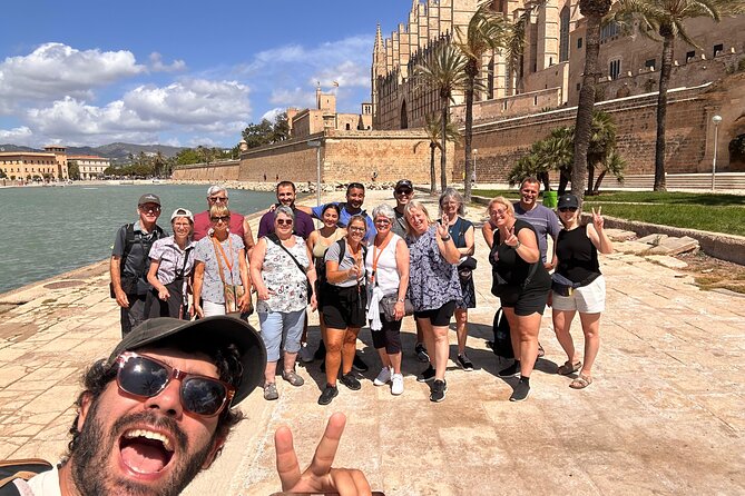 Palma Evening Tapas Walking Tour with Pinchos & Drinks - Key points at a glance
