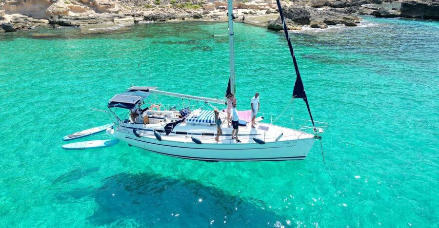 Palma: Private Sailing Boat Excursion with Optional Paella - A private day on the Bay of Palma