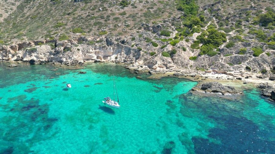 Palma: Private Sailing Boat Excursion with Optional Paella - The first 45 minutes under sail
