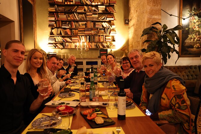 Palma Tapas Tour- The Original! - The sightseeing between each food stop