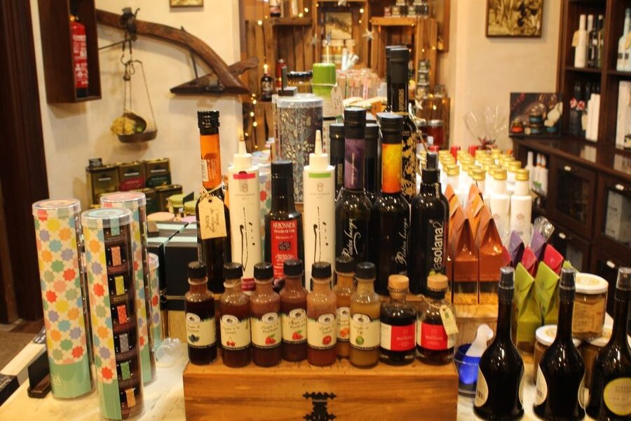 Palma Tour with Wine and Tapas Tasting - Should you book the Palma wine and tapas tour?