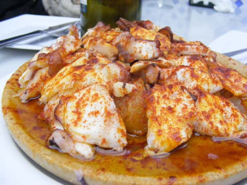 Personalised Traditional Madrid Night Tapas and Drinks Tour - Santa Ana and the regional side of Spanish food
