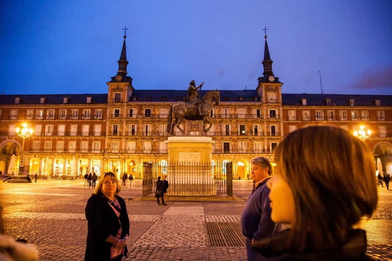 Personalised Traditional Madrid Night Tapas and Drinks Tour - What the $67 price really covers