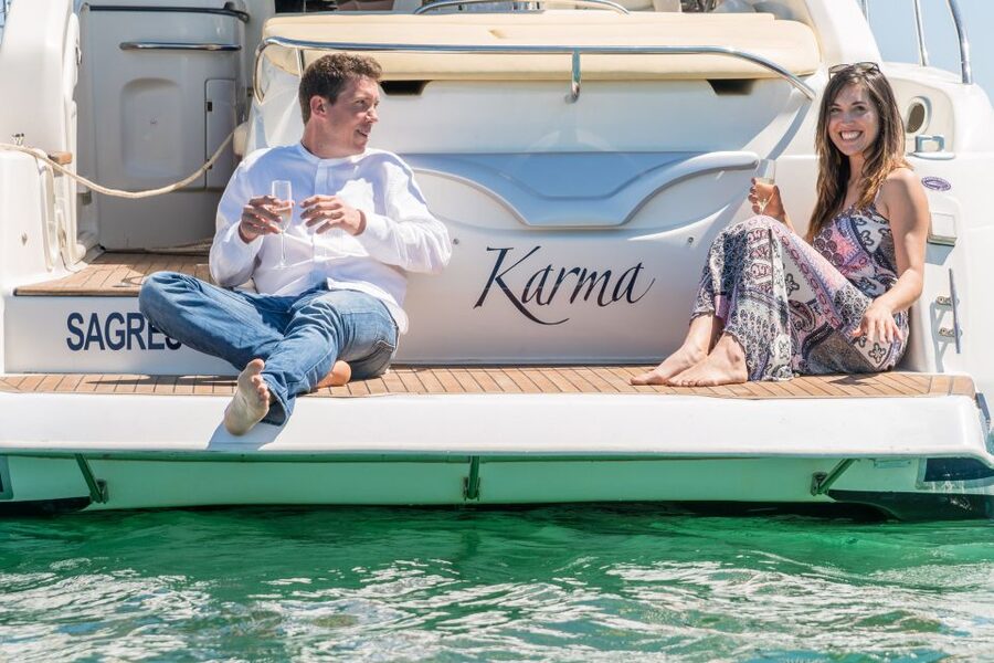 ponta da piedade 2h luxury charter with drinks and tapas - What the $825 group price really means