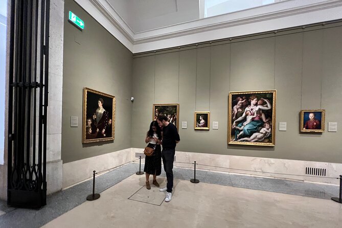 Prado Museum VIP Tour with Drinks & Tapas - A private tour for your own group