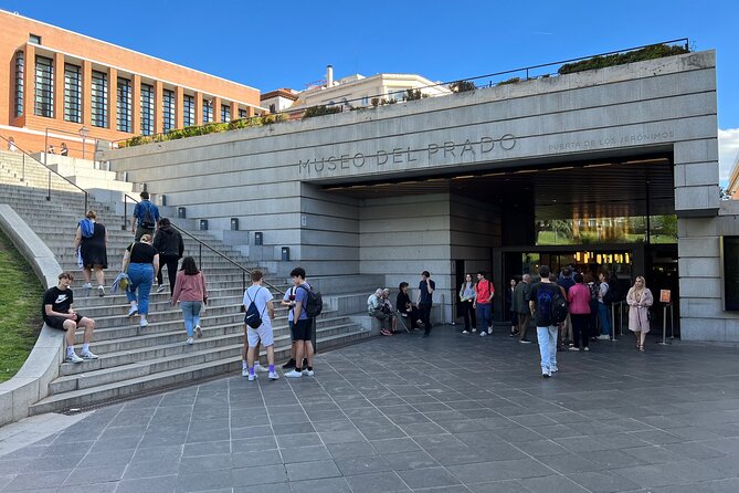 Prado Museum VIP Tour with Drinks & Tapas - Why one hour at the Prado can work