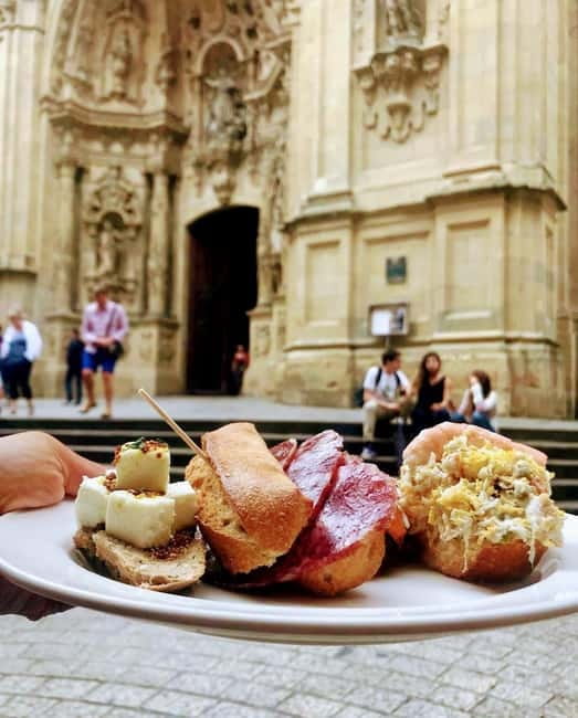 Premium Evening Pintxos Tour in San Sebastian’s Old Town - Five drinks that explain Basque drinking customs