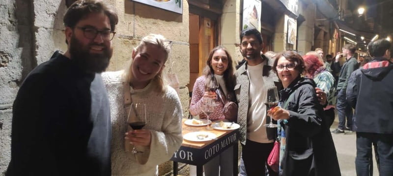 Premium Evening Pintxos Tour in San Sebastian’s Old Town - Selected bars, reservations, and the real pintxos rhythm