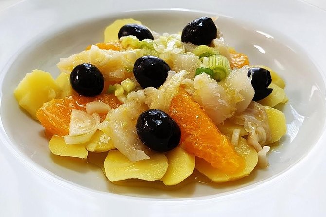 PREMIUM TAPAS TOUR: Tapas, Paella and Winery - 6:30 pm at Antigua Casa de Guardia