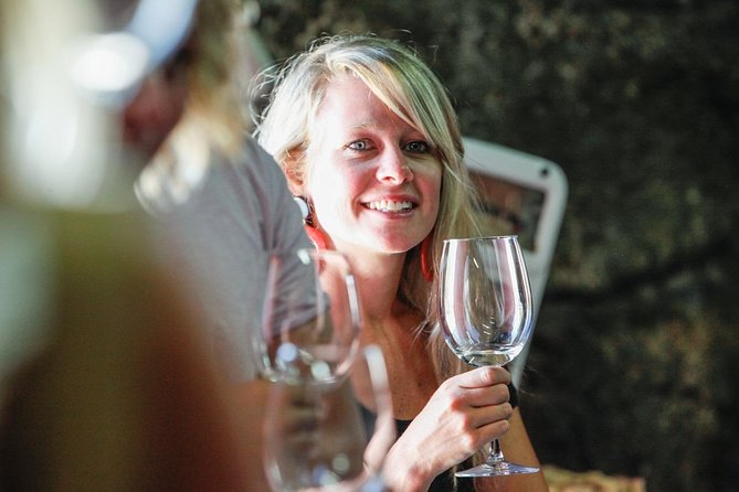 PREMIUM TASTING and TAPAS with GUIDED TOUR - Inside Quinta do Beijo’s century-old cellars