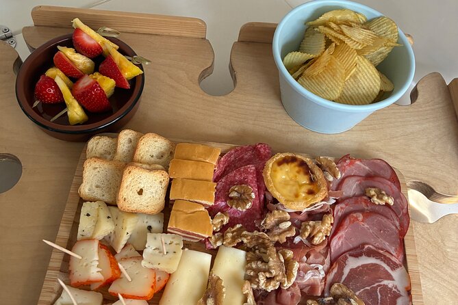 Private 6 Bridges Cruise with Tapas and Port Wine - Arrábida Bridge and the Douro estuary