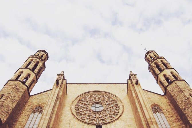 Private Barcelona Walking Tour & Wine Tasting + Tapas Dinner - Timing, Pickup, and Cancellation Details