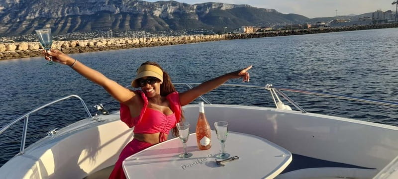 Private Boat Route with wine,ibérico Gourmet all incld 3hour - Cova Tallada and the Cabo de San Antonio coast
