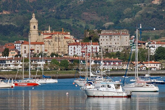 Private Hondarribia Sightseeing & Pintxos Experience - From family bars to creative cooking
