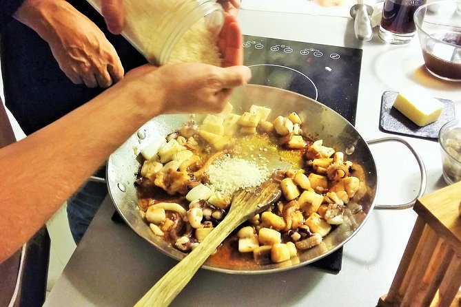 Private Paella class, Tapas, full menu and Sangria workshop - Starting in Plaça Reial, Barcelona’s grand dining room