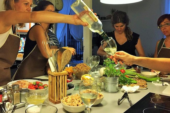 Private Paella class, Tapas, full menu and Sangria workshop - Seafood paella with a hands-on group format