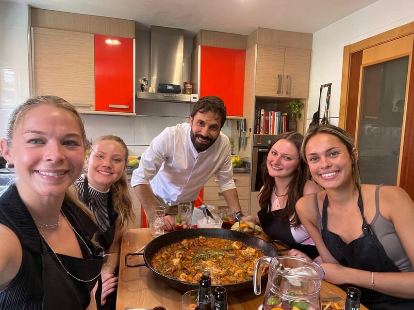 Private Paella & Tapas Cooking Class in a Local Chef's Home - Learning paella in five clear steps
