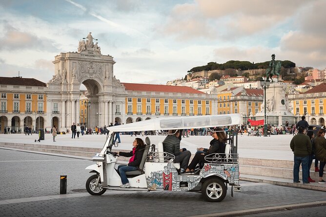 Private Tuktuk Tour with Portuguese Tapas and Wine - What the food and wine add