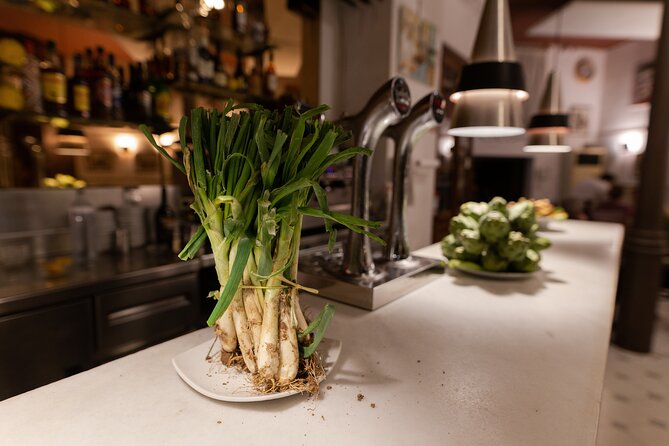 Rooftop and Tapas Tour with Spanish and Catalan Cuisine - Who should book this food experience?