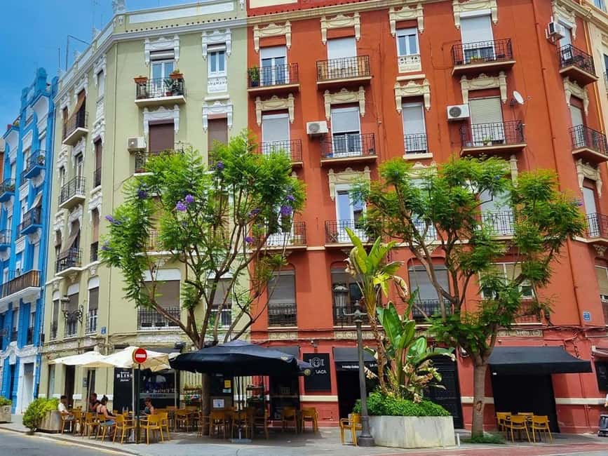 Ruzafa Food & Wine Tour: Tapas, Drinks & Local Secrets - Stop three: the final gourmet tapa