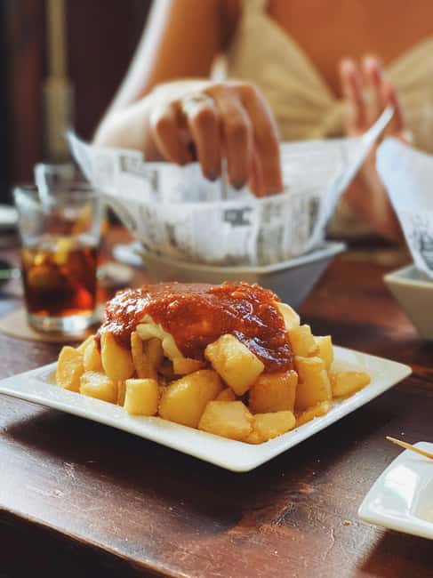 Ruzafa Food & Wine Tour: Tapas, Drinks & Local Secrets - Value: what the package really covers
