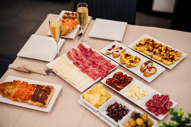 Sagrada Familia Jamon & Tapas Tasting Experience - Who should book this one-hour stop