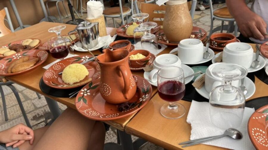 Sal island: Santa Maria city tour, street art and tapas - Old photographs and utensils above the town