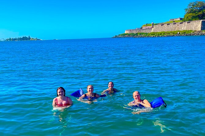 San Juan Bay Private Tour with Drinks and Tapas: 4+ people - What the crew adds to the trip