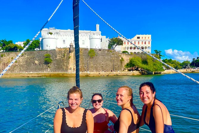 San Juan Bay Private Tour with Drinks and Tapas: 4+ people - Day sail or sunset cruise?